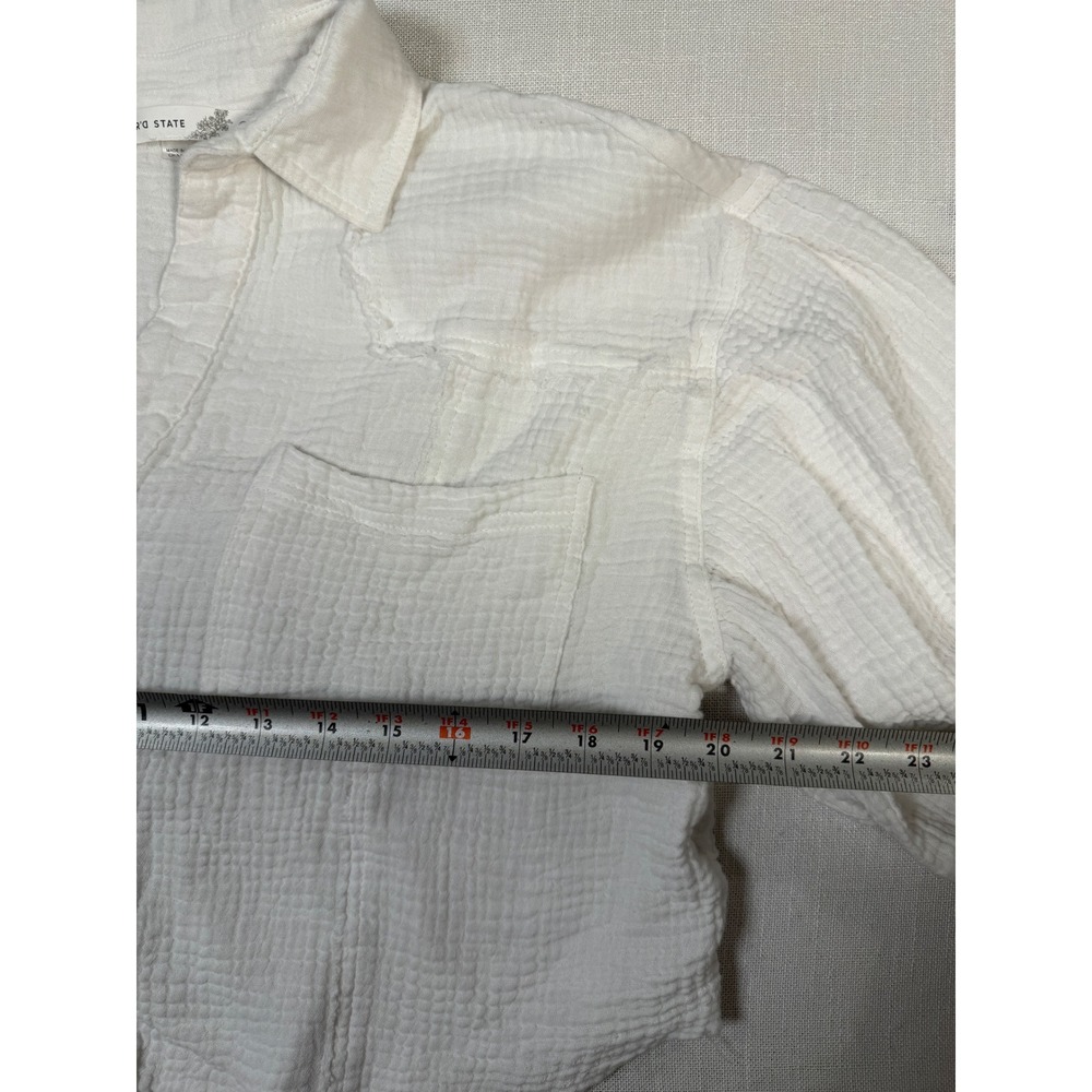 Altar'd State White Gauze Cropped Button Down Shirt Raw Hem Small - Picture 7 of 8